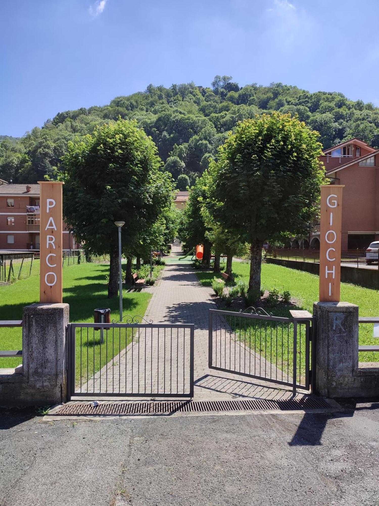 Salita Al Castello Vila Rossana Quarto foto